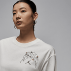 Nike Women's Oversized Graphic Long Sleeve T-Shirt HV0449-1331:1