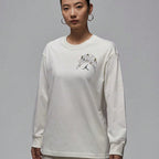 Nike Women's Oversized Graphic Long Sleeve T-Shirt HV0449-1331:1
