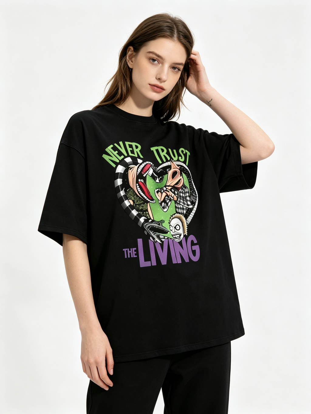 Washed-finish pure cotton short-sleeve T-shirt featuring a spooky "Beetlejuice" cartoon print; American vintage-style, loose, oversized, trendy Halloween tee.