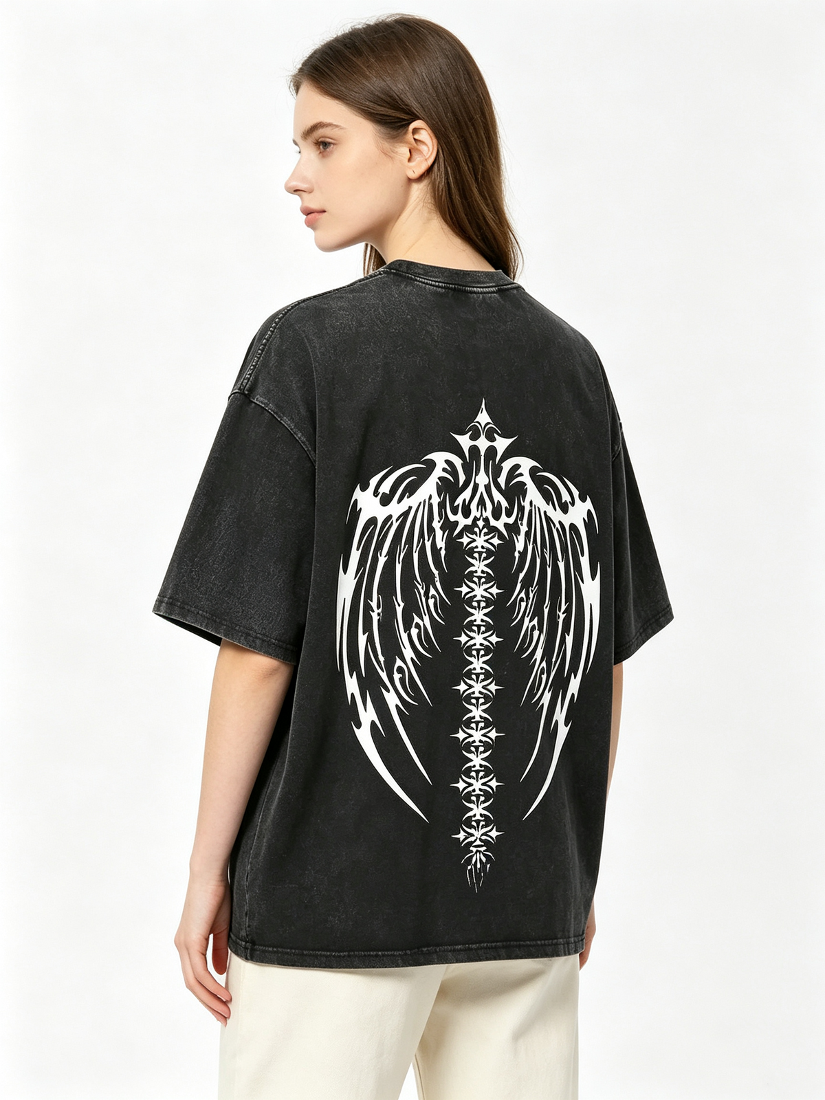 Women's American-style vintage-wash short-sleeve T-shirt; loose, oversized fit featuring dark-style wing totem prints on both the front and back.