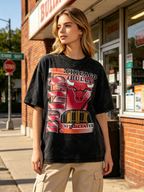 Women's Washed Black Vintage-Style T-Shirt – Chicago Bulls Oversized Cotton Short-Sleeve Tee with Large Retro Basketball Graphic