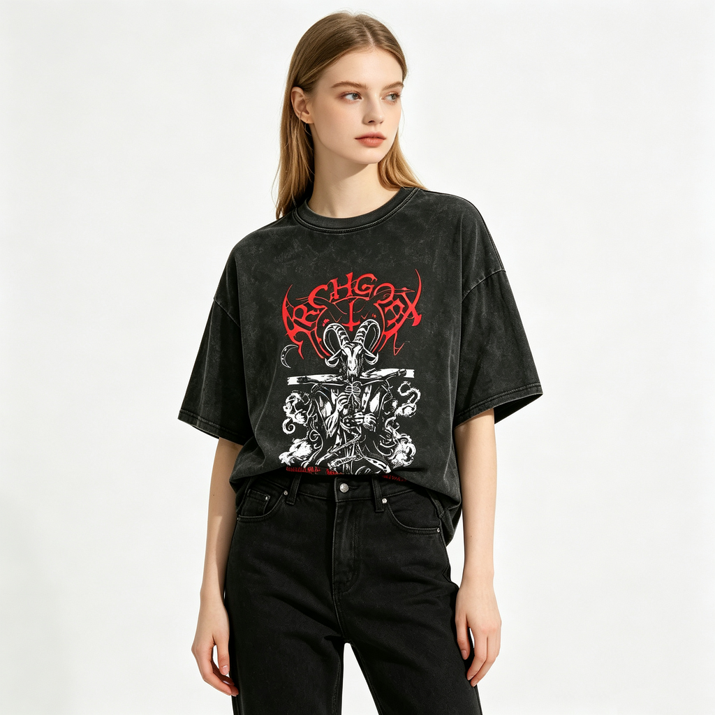 Women's Oversized Drop-Shoulder T-Shirt – Heavy Metal Subculture Style with Vintage-Washed Dark Ram Skull Print