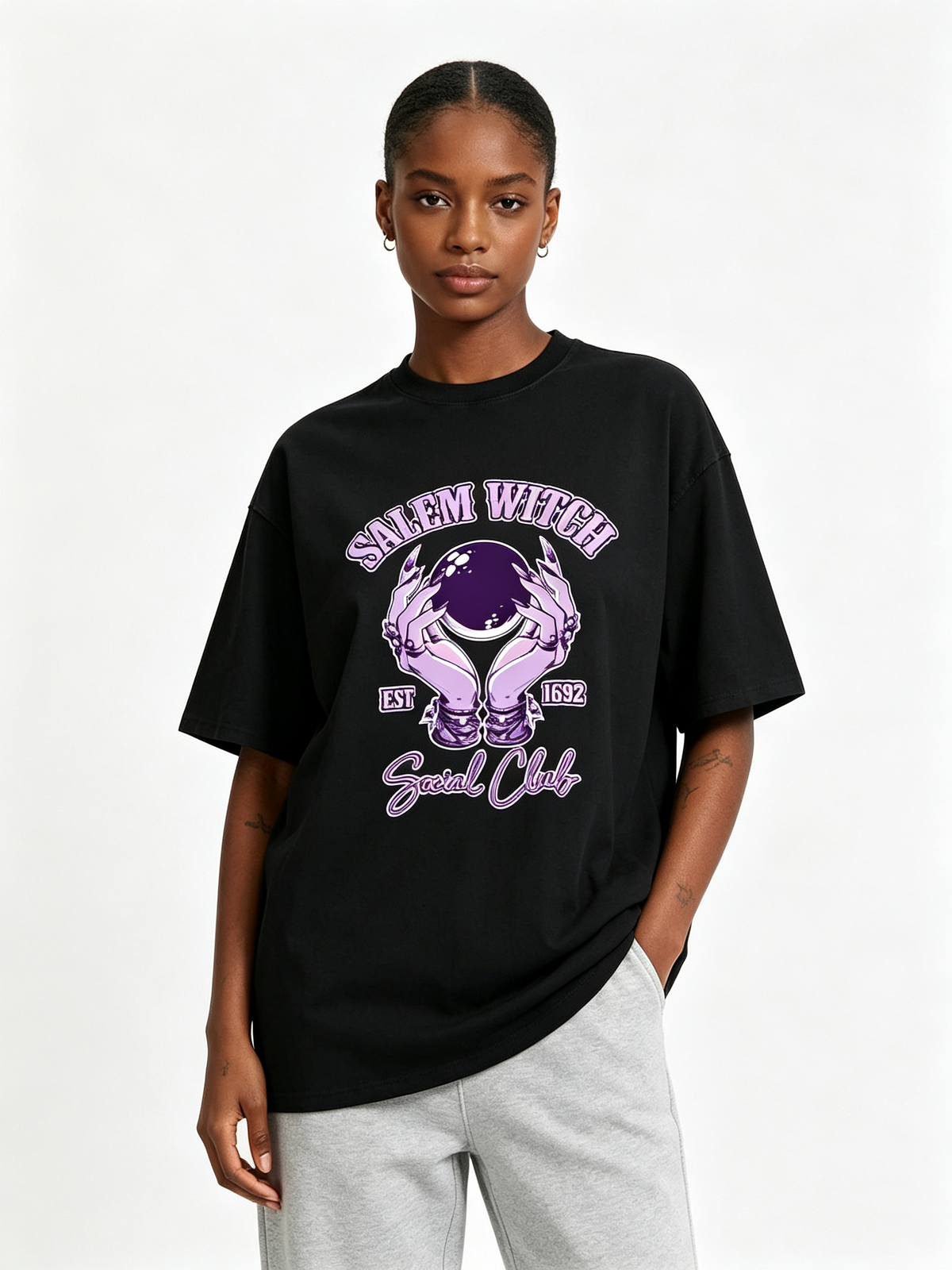 Women's Oversized Heavyweight Cotton T-Shirt – Vintage-Washed "Salem Witch" Crystal Ball Graphic (American Style / Halloween Theme)