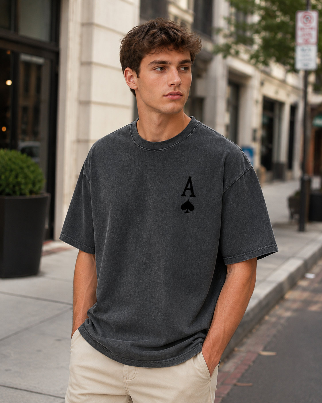 American-style acid-washed distressed Ace of Spades playing card print short-sleeved T-shirt, heavyweight vintage wash, oversized, loose fit, unisex.