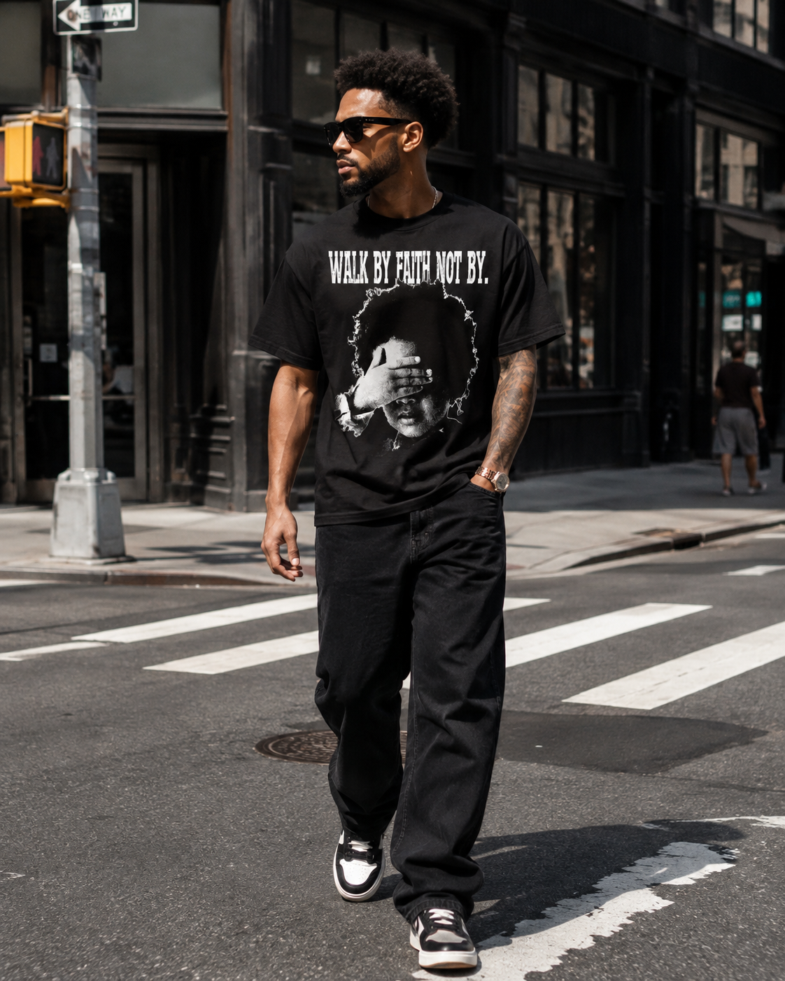 American Streetwear Faith-Themed T-Shirt: Loose-Fit, Casual Short-Sleeve Tee Featuring a Child Portrait Print—A Summer Essential for Couples