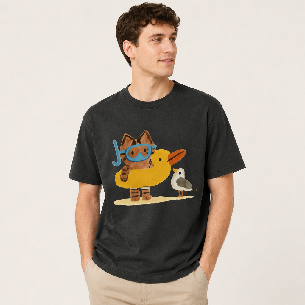 Summer Seaside-Themed Distressed Black Short-Sleeve T-Shirt – 100% Cotton, Oversized, Casual Tee Featuring a Cute Beach Kitten Cartoon