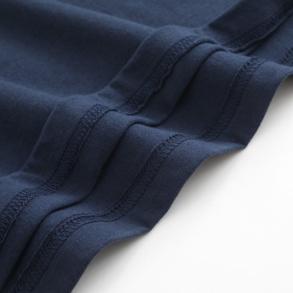 Men's Navy Pure Cotton Crew-Neck Short-Sleeve T-Shirt — A durable, timeless staple.