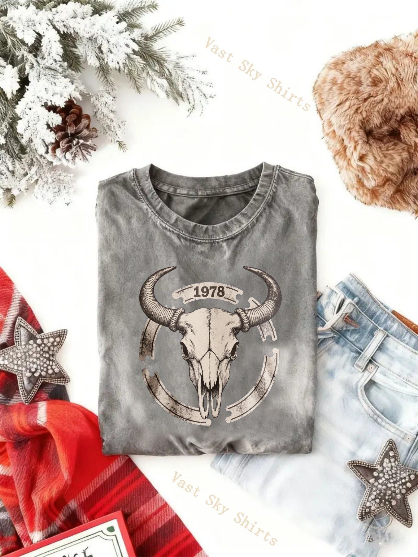 Y2K Retro Style Round Neck T-Shirt | Washed Style, Bull Skull 1978 Print, Casual Party, Key Pattern, Faith Scene, Family Gathering, Church Activities, Holiday Gift | Perfect for Adults, All-season, Regular Fit