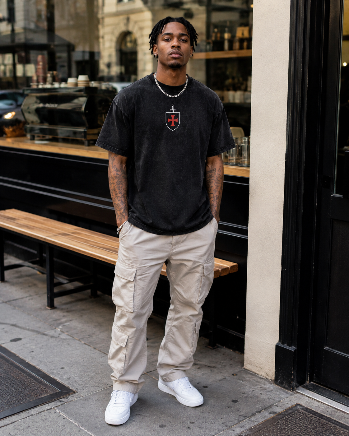 Vintage-Washed Black T-Shirt – Templar Red Cross Shield & Medieval Crusader – Gothic Wasteland Style – Unisex Loose-Fit Streetwear Short-Sleeve Tee