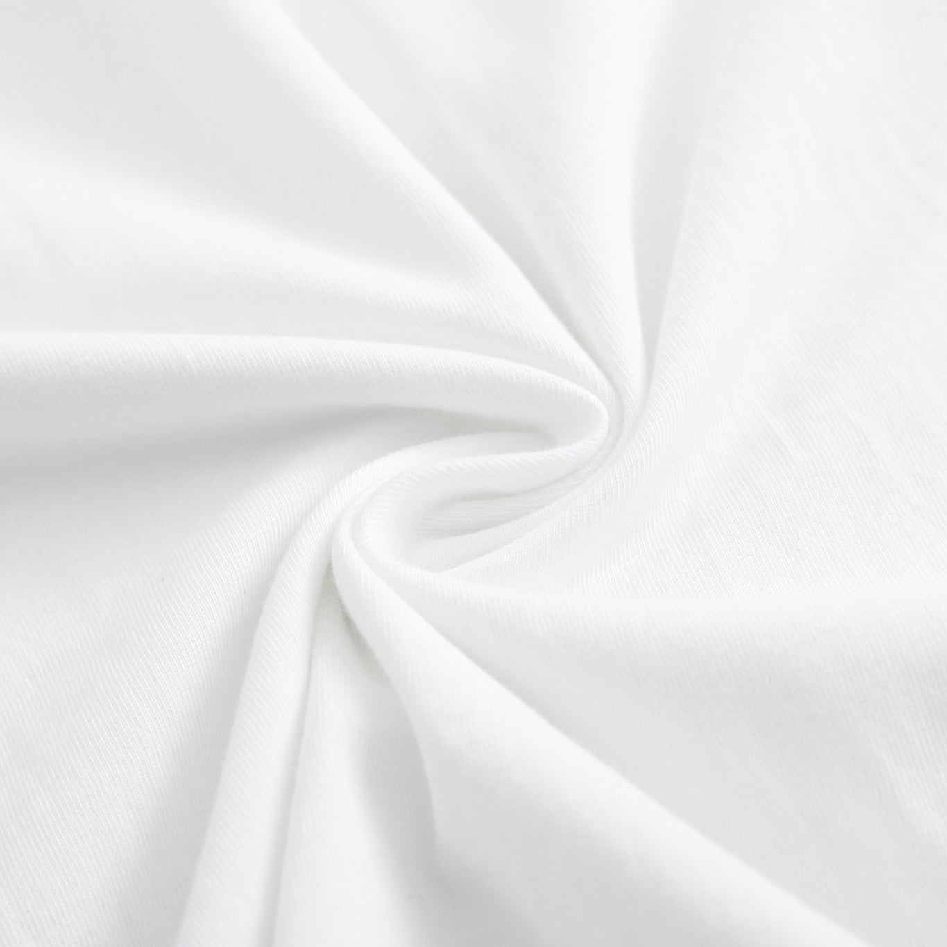 Men's white pure cotton crew-neck T-shirt—a versatile wardrobe essential.