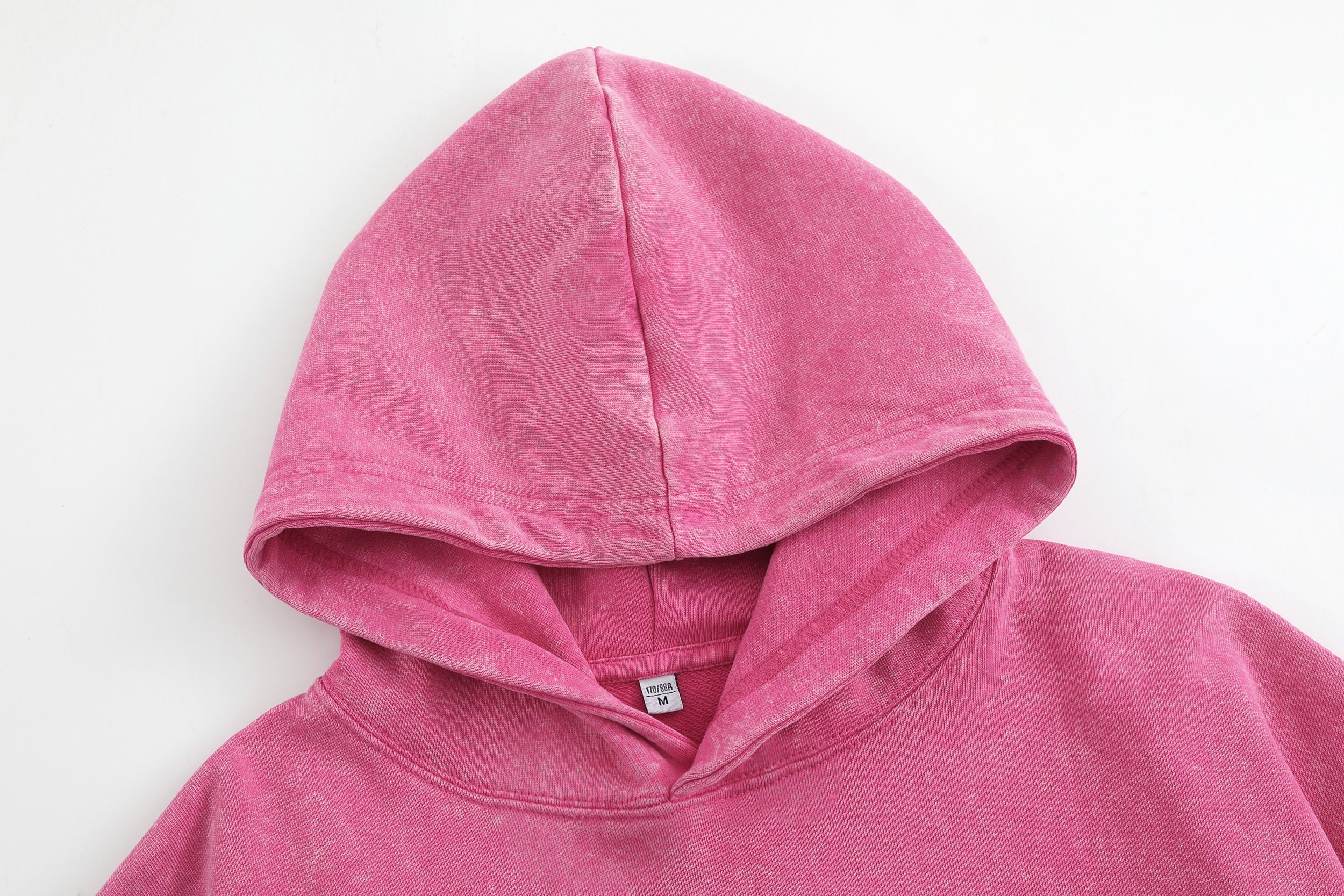 Vintage-wash distressed hooded sweatshirt—a versatile, relaxed-fit casual jacket with a laid-back, dropped-shoulder style.