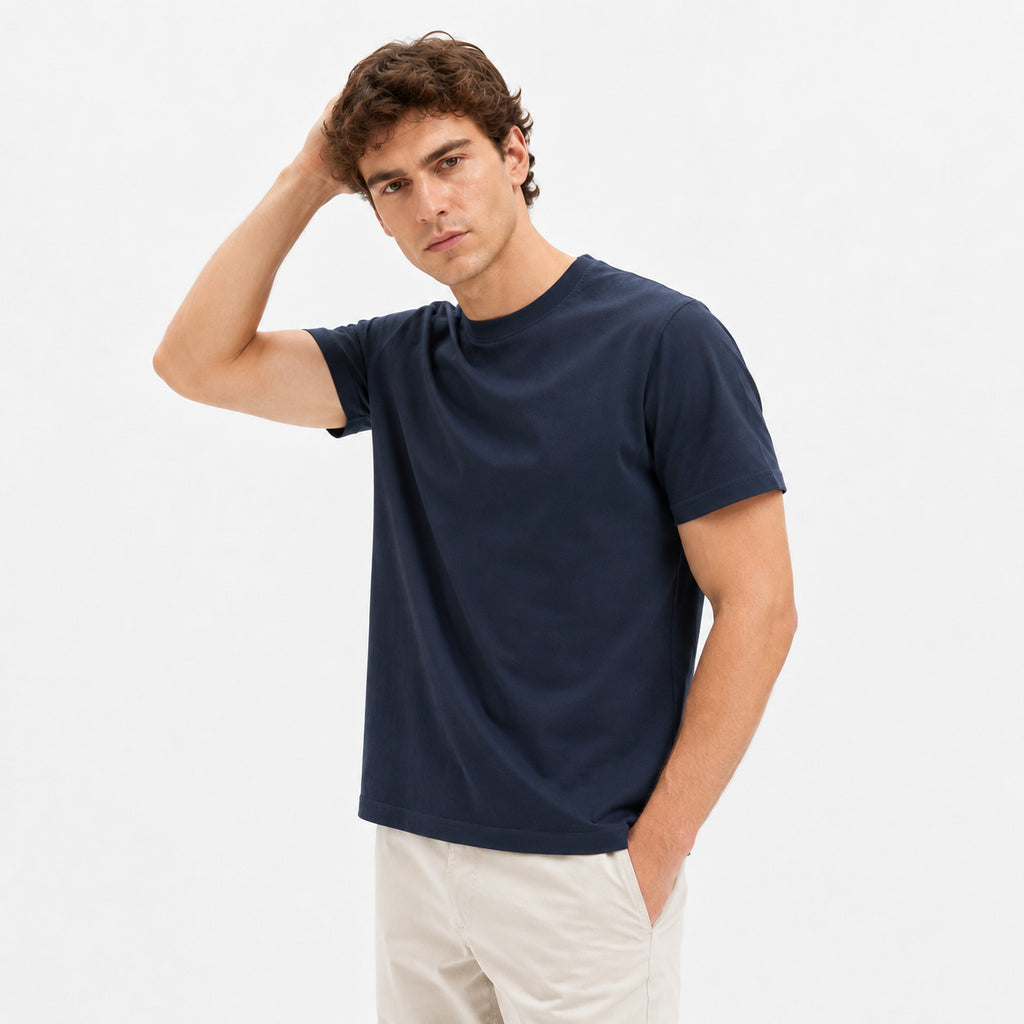 Men's Navy Pure Cotton Crew-Neck Short-Sleeve T-Shirt — A durable, timeless staple.