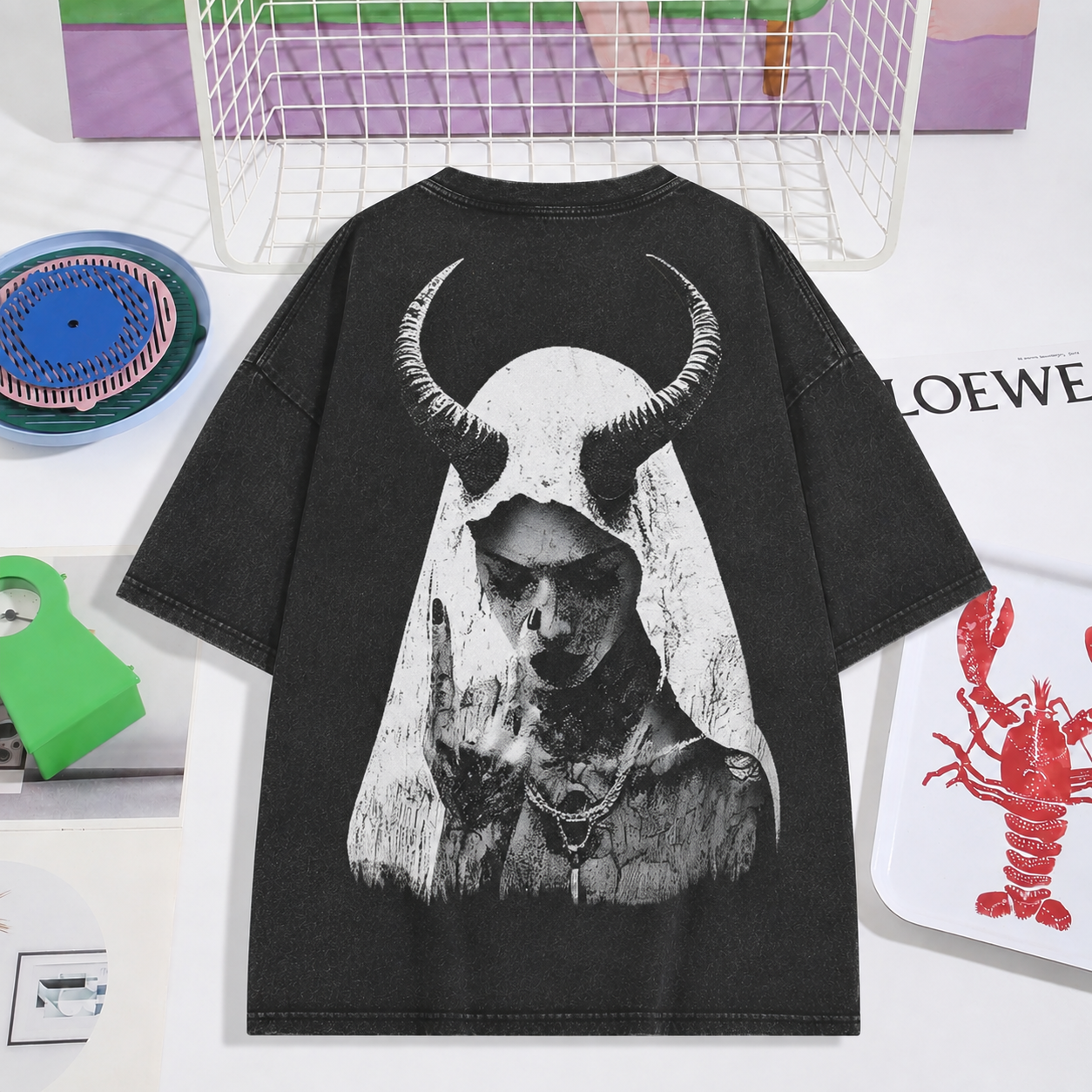 Heavyweight Washed Cotton Vintage Short-Sleeve Tee – High-Street Style Top Featuring a Dark Demon Nun Graphic