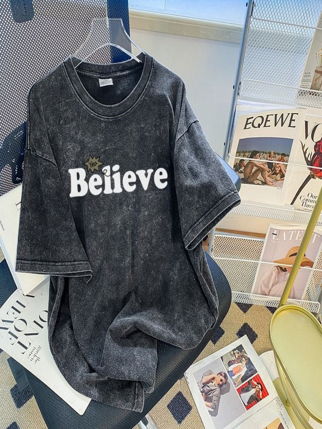 Men's 230g Heavyweight 100% Cotton Vintage T-Shirt - Washed Retro Streetwear Tee with Loose Fit Round Neck, Casual Short Sleeve Shirt for Hip Hop, Campus Style & Casual Attire (Machine Washable)