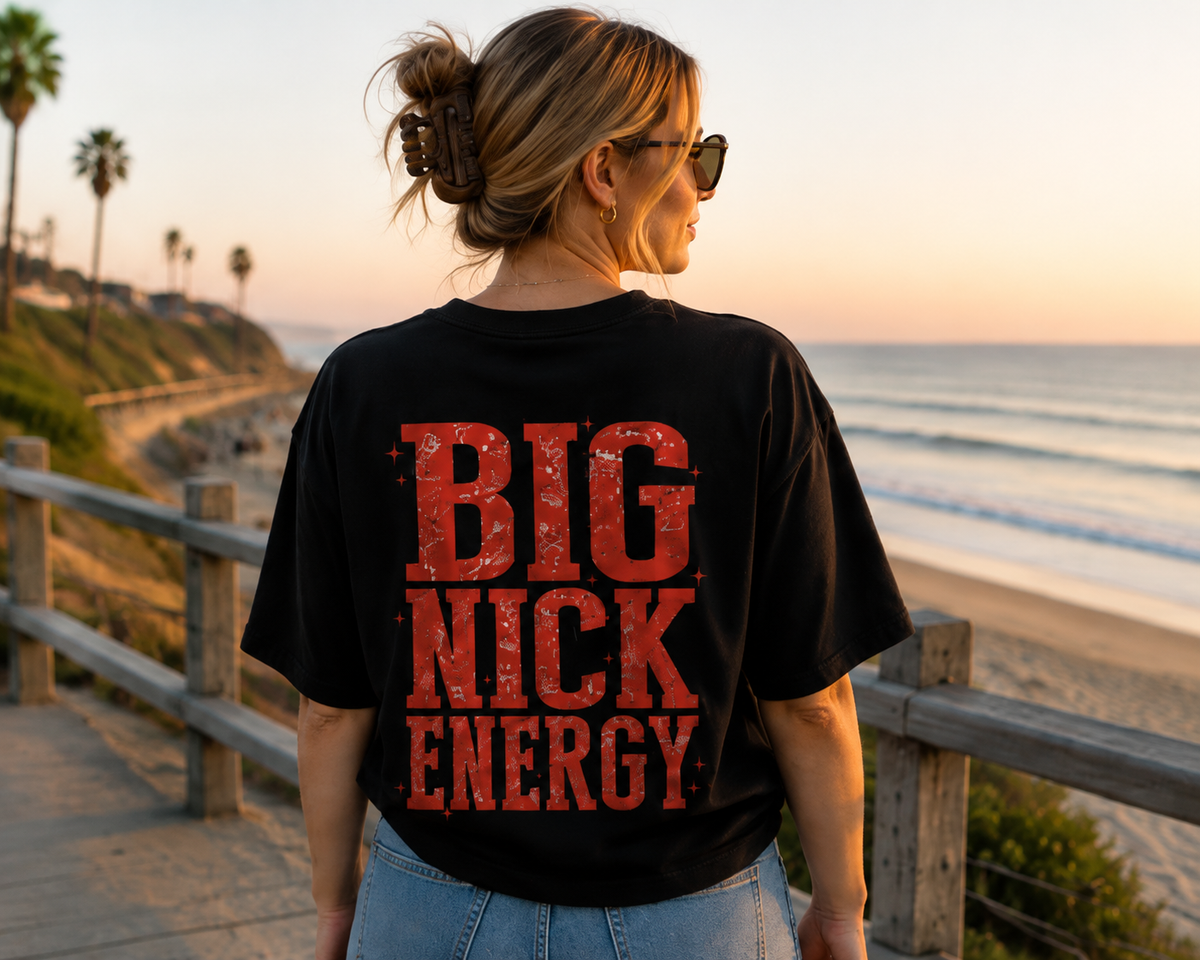 Women's Oversized Washed Cotton Short-Sleeve T-Shirt – Vintage-Style "BIG NICK ENERGY" Santa Claus Double-Sided Christmas Print