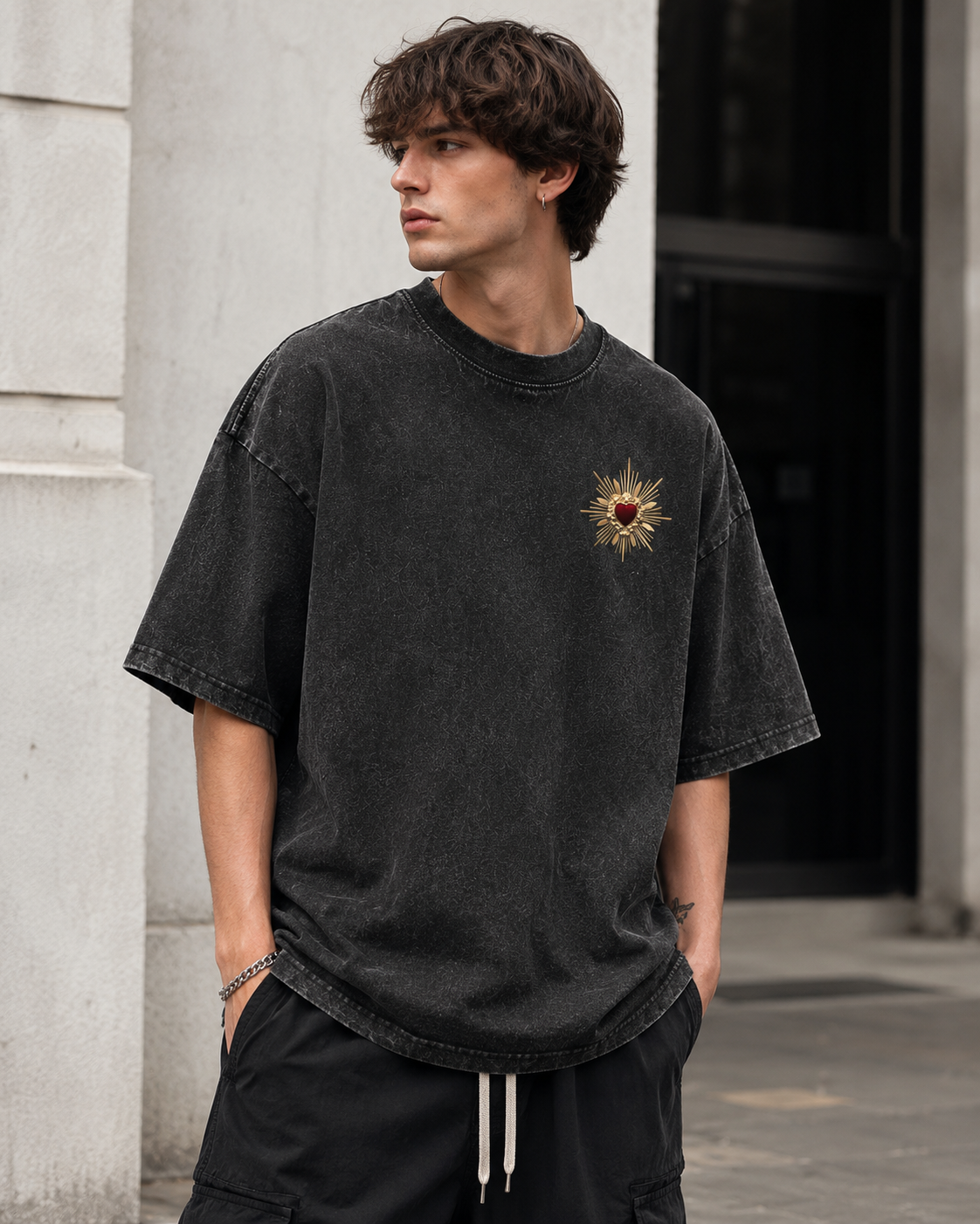 American-style vintage-wash heavyweight T-shirt featuring a Sacred Heart of the Virgin Mary print; unisex, loose-fitting, Gothic retro style.