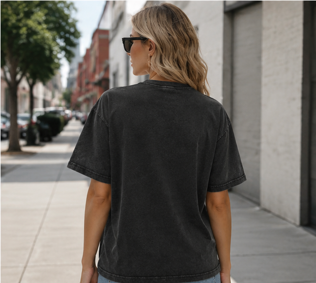 Women's Western-Style Vintage Bull Skull T-Shirt – Washed, Distressed, 100% Cotton, Loose Oversized Fit, Country Style Short Sleeve