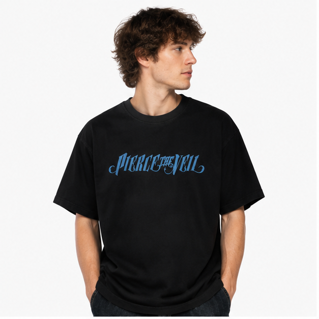 American-style distressed black short-sleeve T-shirt: 100% cotton, oversized fit, double-sided print—a casual tee for fans and collectors.