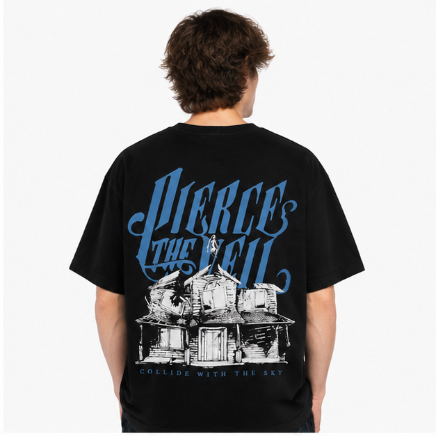 American-style distressed black short-sleeve T-shirt: 100% cotton, oversized fit, double-sided print—a casual tee for fans and collectors.